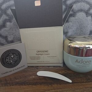 Adore Cryogenic Nightlight Cream - Aqua Jar with Silver Lid